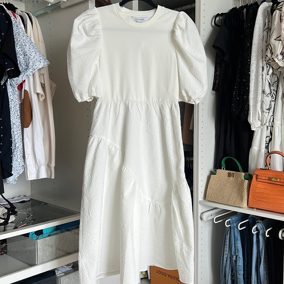 Dresses & Skirts - Midi White Dress
